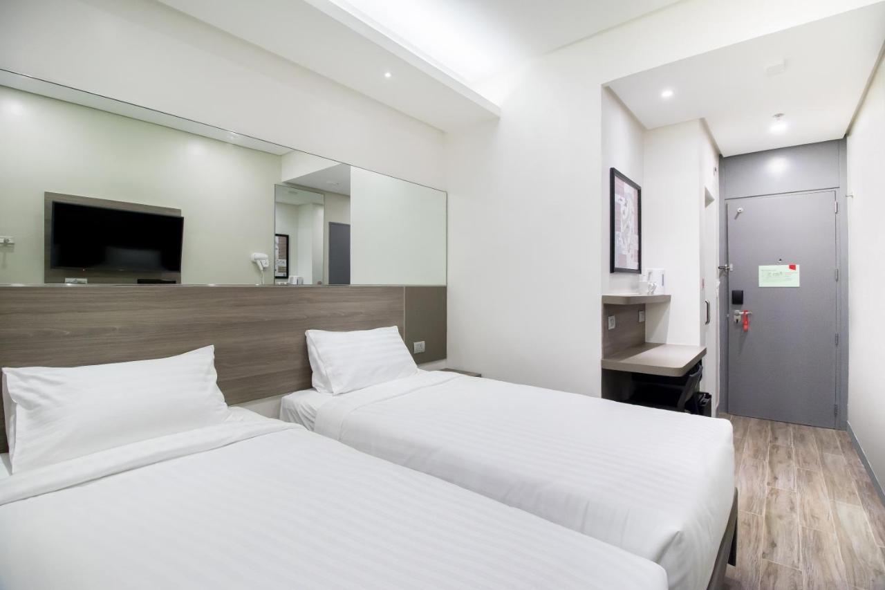 Red Planet Bgc The Fort Taguig Ngoại thất bức ảnh